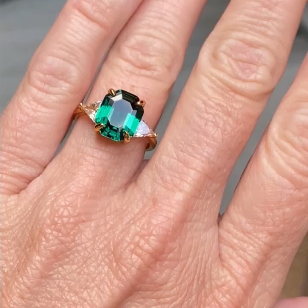 Emerald Green Ring - image 1